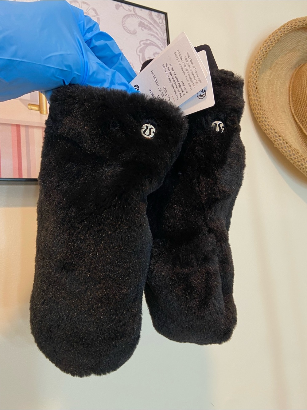 Lululemon Women Plush Fleece Mittens